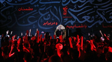 تصاویر/ شب دوم عزاداری هیئت هنر و رسانه قم