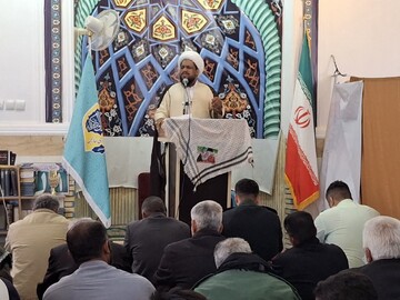 اقتدار و حضور رهبر معظم انقلاب، نقشه‌های دشمن را نقش بر آب کرد