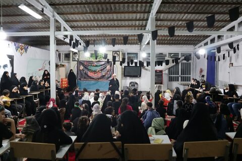 تصاویر/ اختتامیه برنامه حسینیه کودکان حوزه علمیه مرند