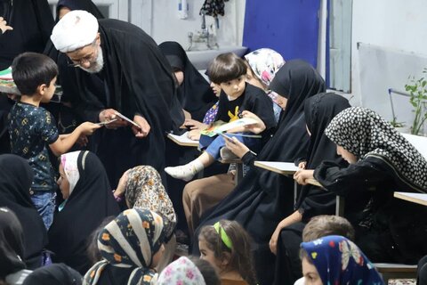 تصاویر/ اختتامیه برنامه حسینیه کودکان حوزه علمیه مرند