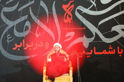 تصاویر/ شب دوم عزاداری هیئت هنر و رسانه قم