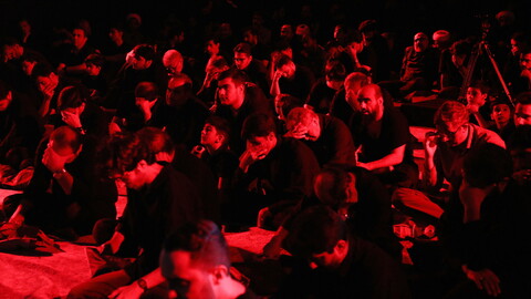 تصاویر/ شب دوم عزاداری هیئت هنر و رسانه قم