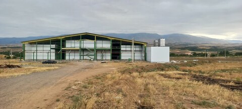 تصاویر/ بازدید مدیر کل اوقاف و امور خیریه استان آذربایجان شرقی از پروژه سردخانه ده هزار تنی موقوفه شهاب قائم اهر