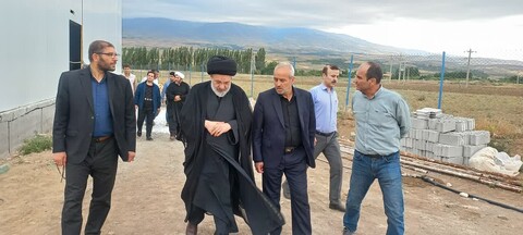 تصاویر/ بازدید مدیر کل اوقاف و امور خیریه استان آذربایجان شرقی از پروژه سردخانه ده هزار تنی موقوفه شهاب قائم اهر