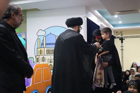 تصاویر | حضور نماینده ولی فقیه در زنجان در مراسم تکریم فرزندان شهدای حمله اخیر رژیم صهیونستی