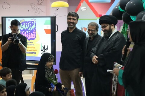 تصاویر | حضور نماینده ولی فقیه در زنجان در مراسم تکریم فرزندان شهدای حمله اخیر رژیم صهیونستی