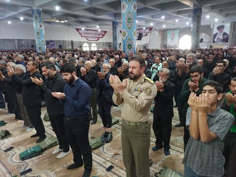 تصاویر/ نمازعبادی سیاسی جمعه کاشان