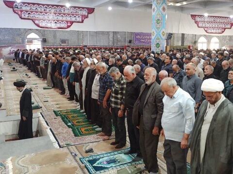 تصاویر/ نمازعبادی سیاسی جمعه کاشان