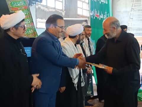 تصاویر/ اقامه نماز جمعه در سراب