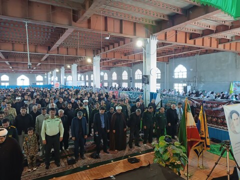 تصاویر/ اقامه نماز جمعه در سراب