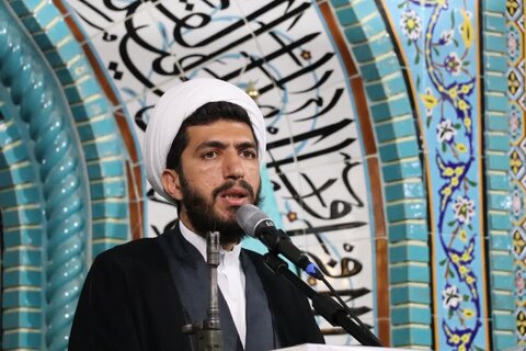 تصاویر/ اقامه نماز جمعه تکاب