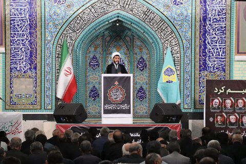 تصاویر/ اقامه نماز جمعه تکاب