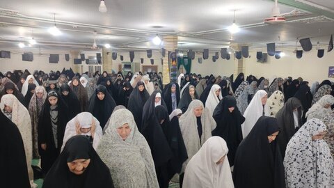 تصاویر اقامه نماز جمعه الیگودرز