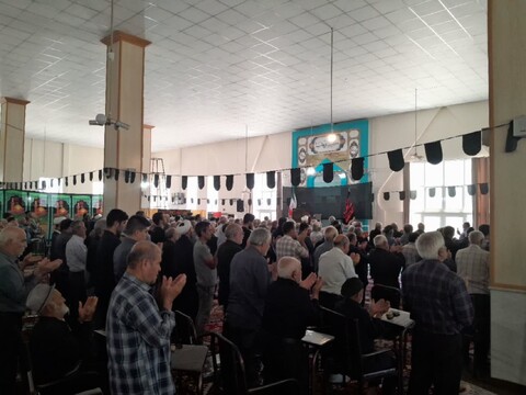 تصاویر/ اقامه نماز جمعه در هادیشهر