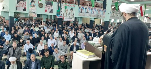 تصاویر/ اقامه نماز جمعه شهرستان پارس آباد