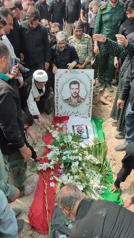 تصاویر تشییع پیکر مطهر شهید والامقام محمد محمدی زرین چقا در خرم آباد