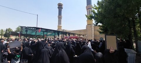 تصاویر تشییع پیکر مطهر شهید والامقام محمد محمدی زرین چقا در خرم آباد
