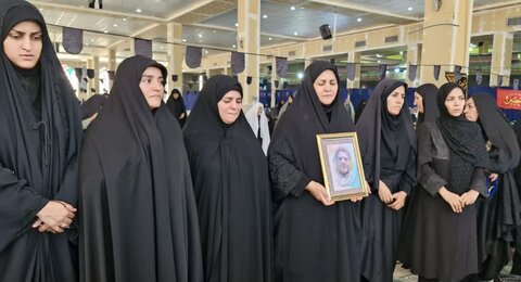 تصاویر تشییع پیکر مطهر شهید والامقام محمد محمدی زرین چقا در خرم آباد
