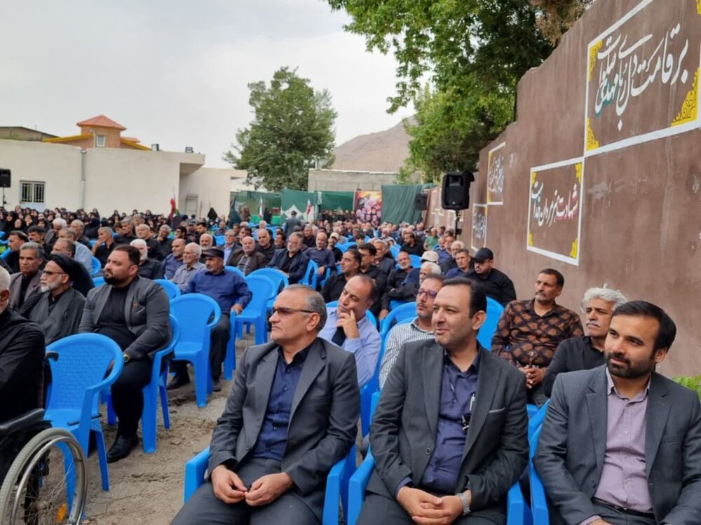 گرامیداشت مقام شهدا در قهرود بخش قمصر کاشان+عکس
