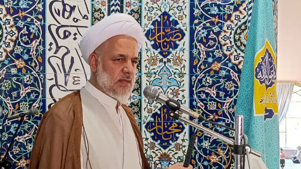 مدیریت هوشمندانه رهبر معظم انقلاب، کشور را از طوفان‌های داخلی و خارجی نجات داد