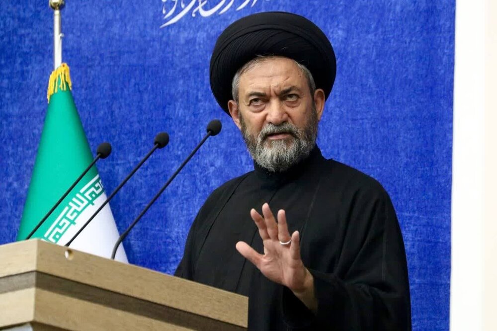 اذن و عدم اذن به مذاکره از اختیارات رهبری معظم است / هیچ کس نباید از رهبر معظم انقلاب جلو بیفتد