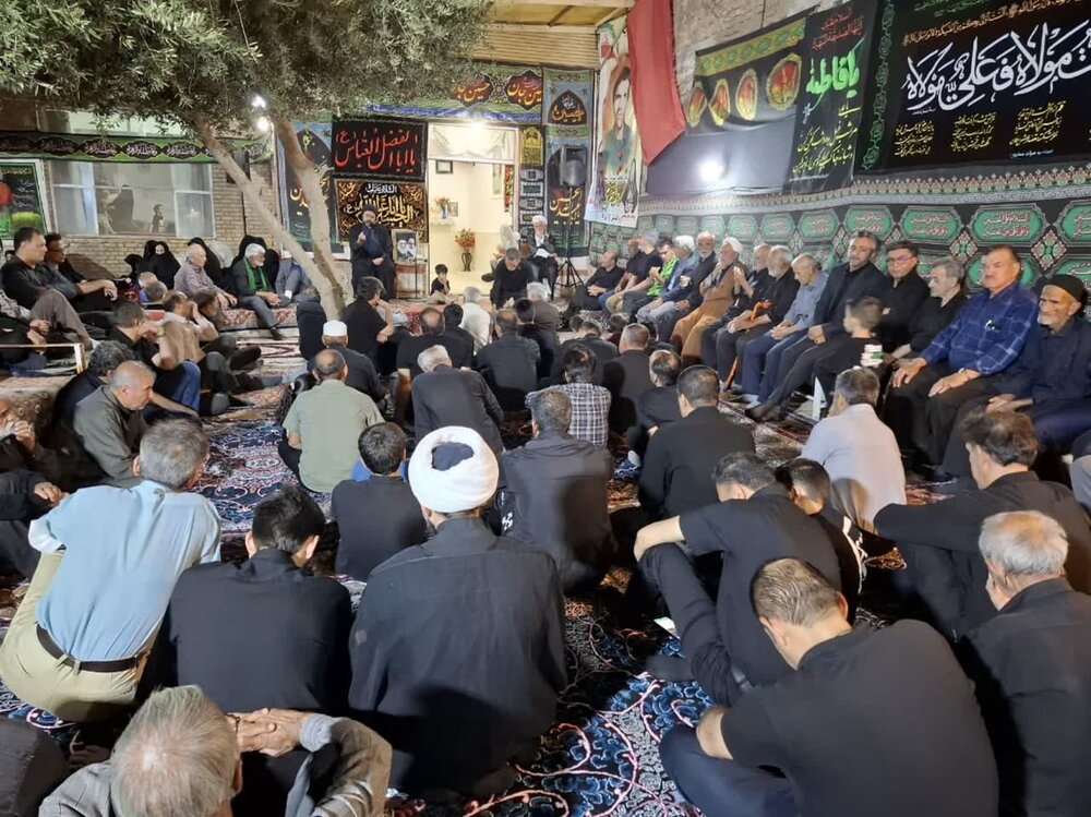 بصیرت عاشورایی سبب سربلندی مردم در جنگ تحمیلی اخیر شد