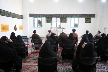 تصاویر/ نشست تقدیر از فعالین عفاف و حجاپ پردیسان