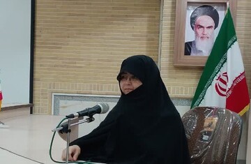 زن، مظهر هدایت و حجاب، تاج بندگی اوست/ حجاب، پاسداری از هویت و جایگاه زن است