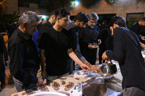 تصاویر/ شب سوم عزاداری هیئت هنر و رسانه قم