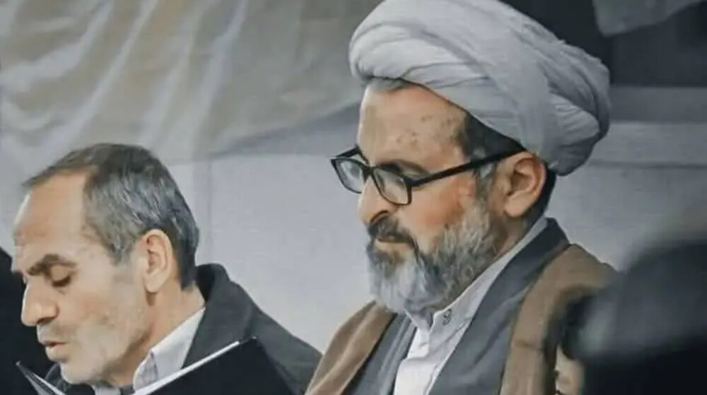 فيديو | محبّو أهل البيت (عليهم السلام) في سوريا يشيّعون جثمان الشيخ رسول شحود