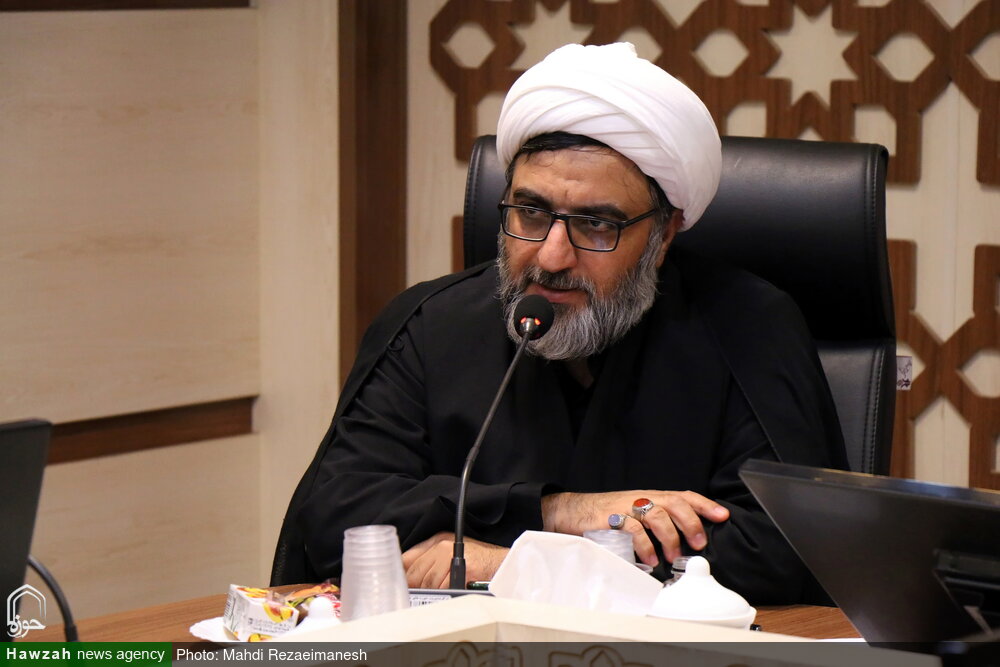 نهادهای حوزوی پای کار تحقق امر ولی / وقتی تبلیغ اولویت اول میشود