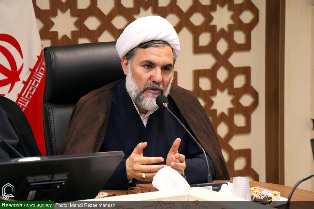 نهادهای حوزوی پای کار تحقق امر ولی / وقتی تبلیغ اولویت اول میشود