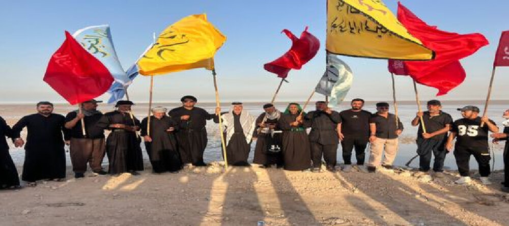 انطلاق زوار أربعينية الامام الحسين (ع) سيرا على الاقدام من اقصى جنوبي البصرة الى كربلاء المقدسة