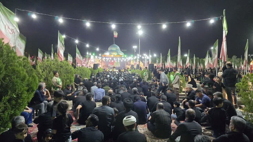 مراسم وداع با شهیدان مبارزه با رژیم صهیونیستی در کاشان برگزار شد+عکس