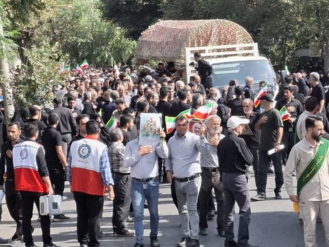 تصاویر/  تشیع و تدفین شهدای جنگ مبارزه با رژیم صهیونیستی درکاشان