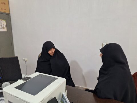 تصاویر/بازدید کادر مدیریت حوزه علمیه خواهران استان مرکزی از مدرسه علمیه حضرت زینب(س)آستانه