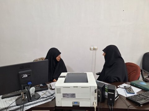 تصاویر/بازدید کادر مدیریت حوزه علمیه خواهران استان مرکزی از مدرسه علمیه حضرت زینب(س)آستانه