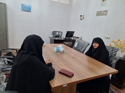 تصاویر/بازدید کادر مدیریت حوزه علمیه خواهران استان مرکزی از مدرسه علمیه حضرت زینب(س)آستانه