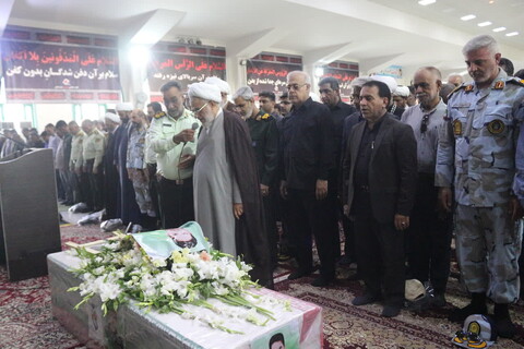 تصاویر/مراسم تشییع پیکر شهید عباس بیرقی فرد در بندرعباس