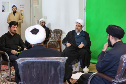 تصاویر | بازدید نماینده ولی فقیه در استان آذربایجان شرقی از فرآیند مصاحبه داوطلبان ورود به حوزه‌های علمیه در تبریز