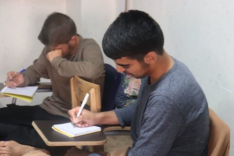 تصاویر/ دوره آموزشی و پژوهشی مدرسه علمیه امام خامنه ای ارومیه