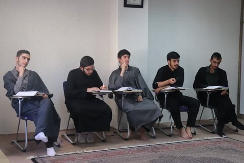 تصاویر/ دوره آموزشی و پژوهشی مدرسه علمیه امام خامنه ای ارومیه