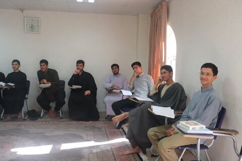 تصاویر/ دوره آموزشی و پژوهشی مدرسه علمیه امام خامنه ای ارومیه