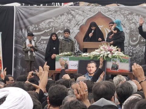 تصاویر/تشییع باشکوه پیکر شهید سرافراز وطن «میثم فتح قریب »در آران وبیدگل