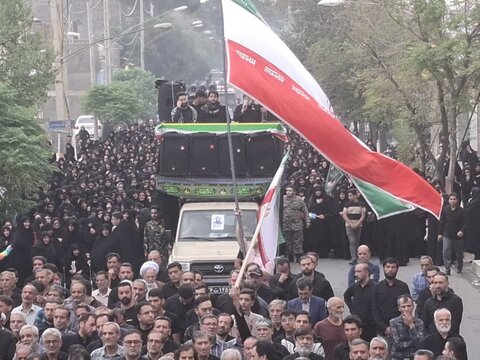 تصاویر/تشییع باشکوه پیکر شهید سرافراز وطن «میثم فتح قریب »در آران وبیدگل