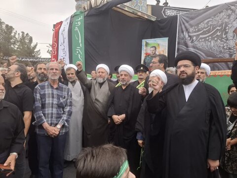 تصاویر/تشییع باشکوه پیکر شهید سرافراز وطن «میثم فتح قریب »در آران وبیدگل