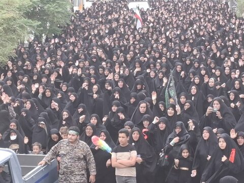 تصاویر/تشییع باشکوه پیکر شهید سرافراز وطن «میثم فتح قریب »در آران وبیدگل