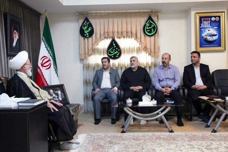 رسانههای متعهد، سلاح مؤثر در جبههی حق علیه باطل هستند