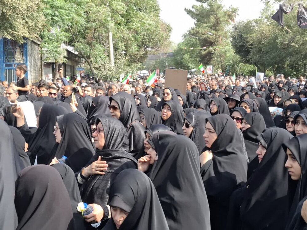 پیکر مطهر ۸ نفر از شهدای هوافضای سپاه در کاشان تشییع شد+عکس