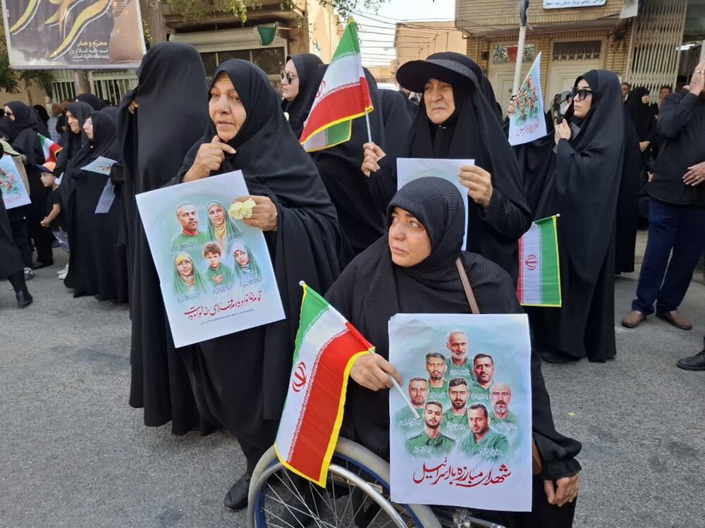 پیکر مطهر ۸ نفر از شهدای هوافضای سپاه در کاشان تشییع شد+عکس